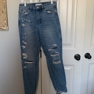 Women's Vervet Los Angeles Mom Jeans Distressed ankle medium wash size 27
